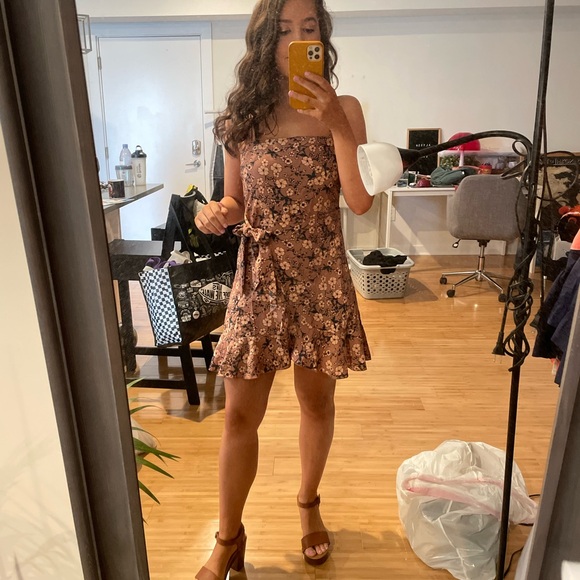 Floral Pink Sleeveless Dress - Picture 4 of 4